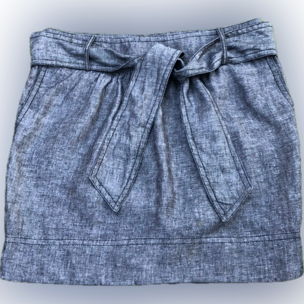 Banana Republic linen skirt with front tie, front pockets, denim blue, Sz 14
